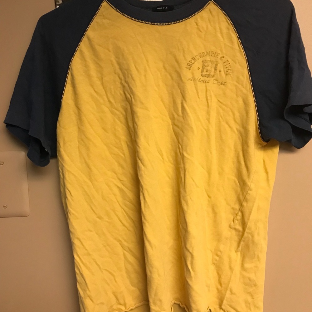 Abercrombie N’ Fitch yellow faded casual tee
